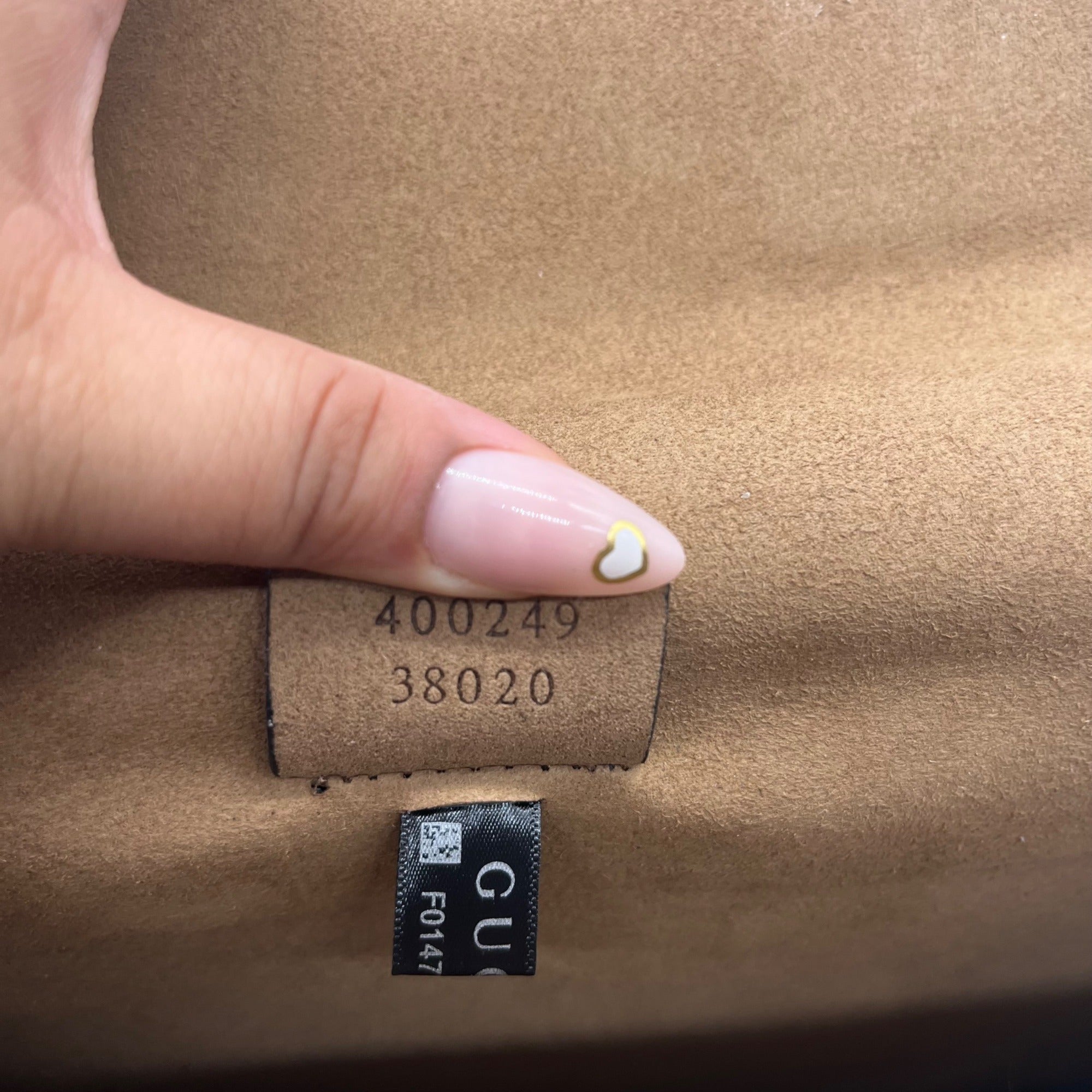 Gucci Beige And Ebony GG Supreme Dionysus Medium Shoulder Bag