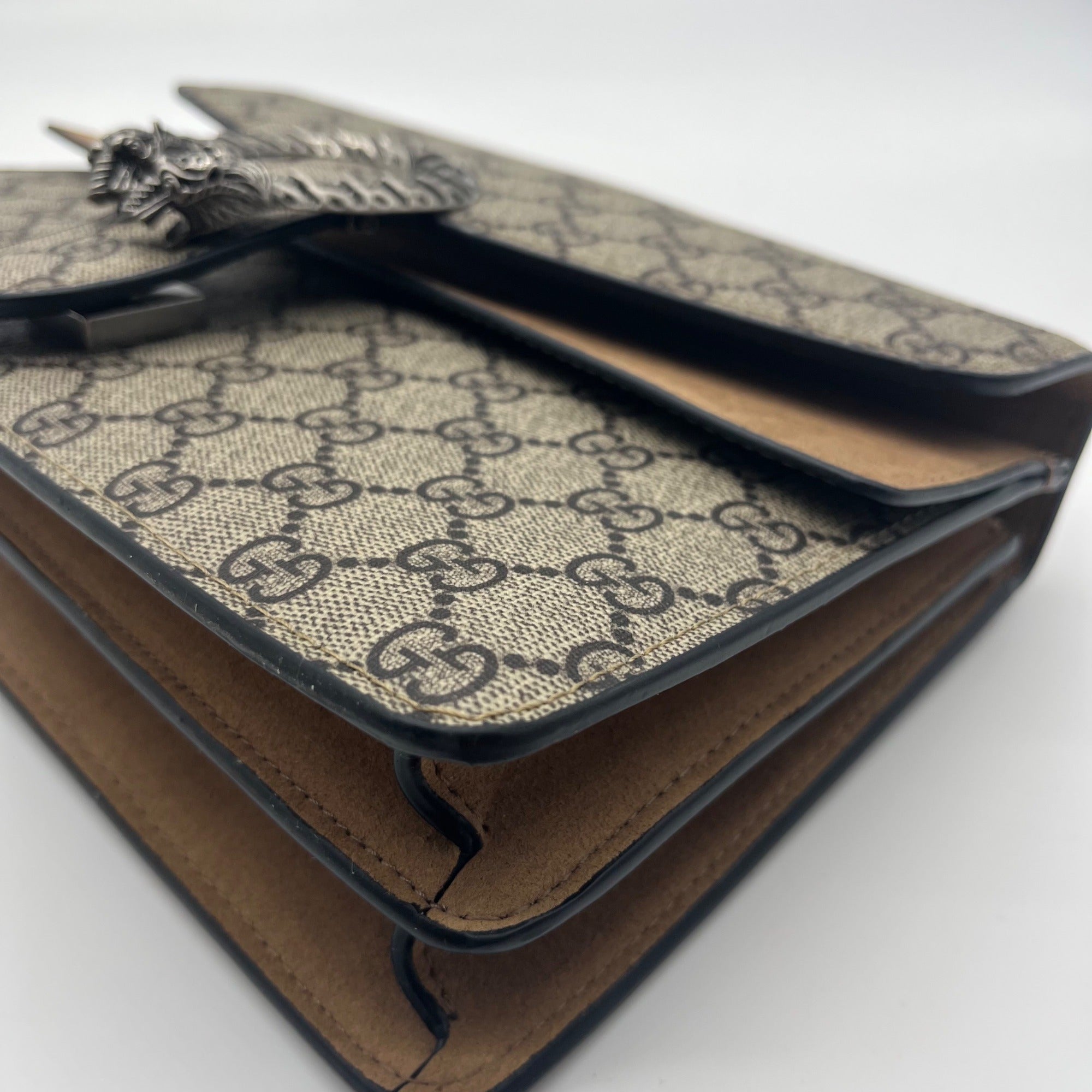 Gucci Beige And Ebony GG Supreme Dionysus Medium Shoulder Bag