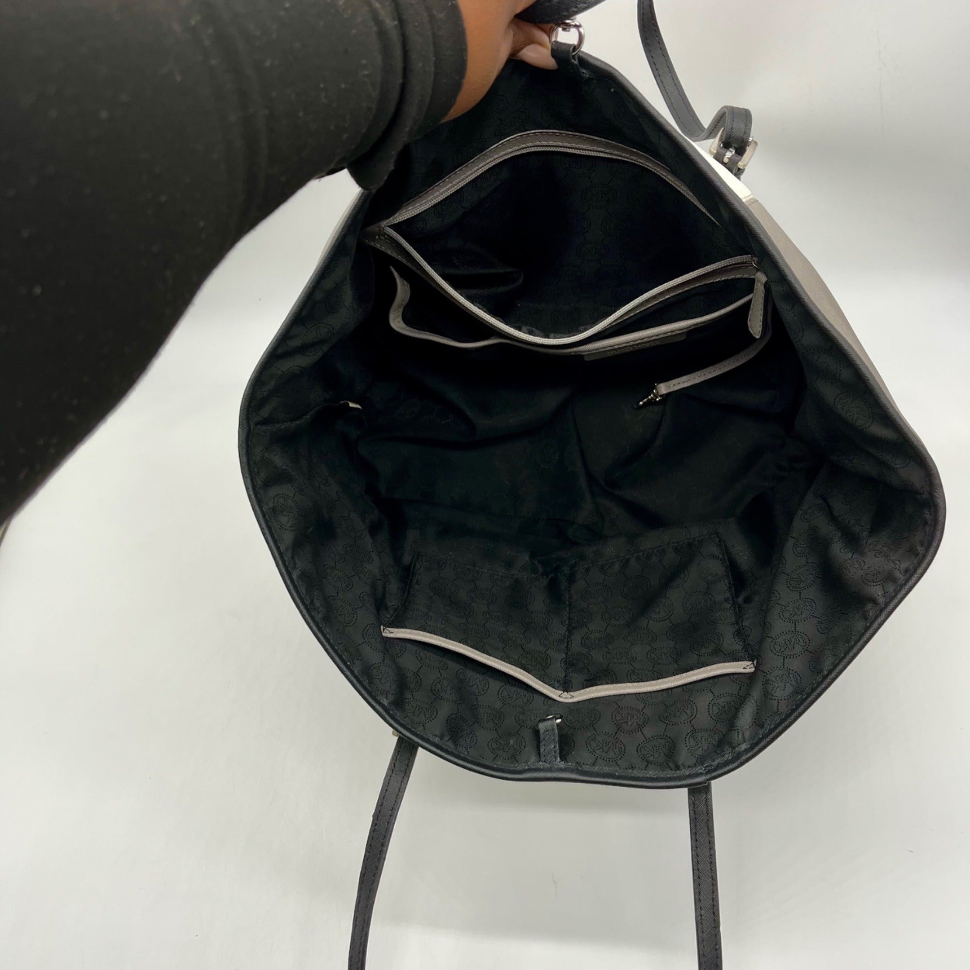 Michael Kors Gray And White Leather Colorblock Tote Bag
