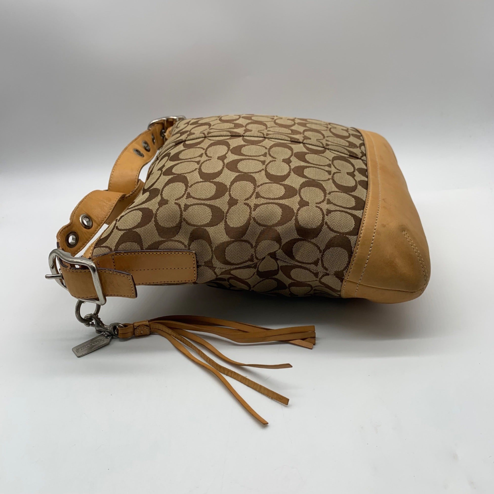 Coach Beige Vintage Y2K Signature Canvas Slim Shoulder Bag-9349