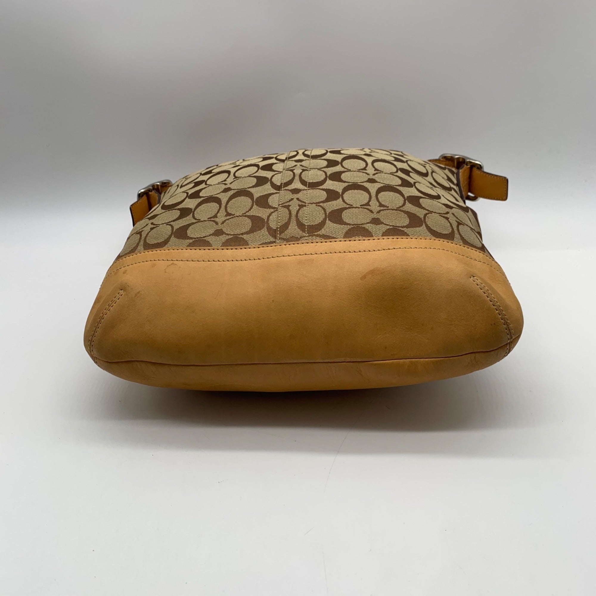 Coach Beige Vintage Y2K Signature Canvas Slim Shoulder Bag-9349