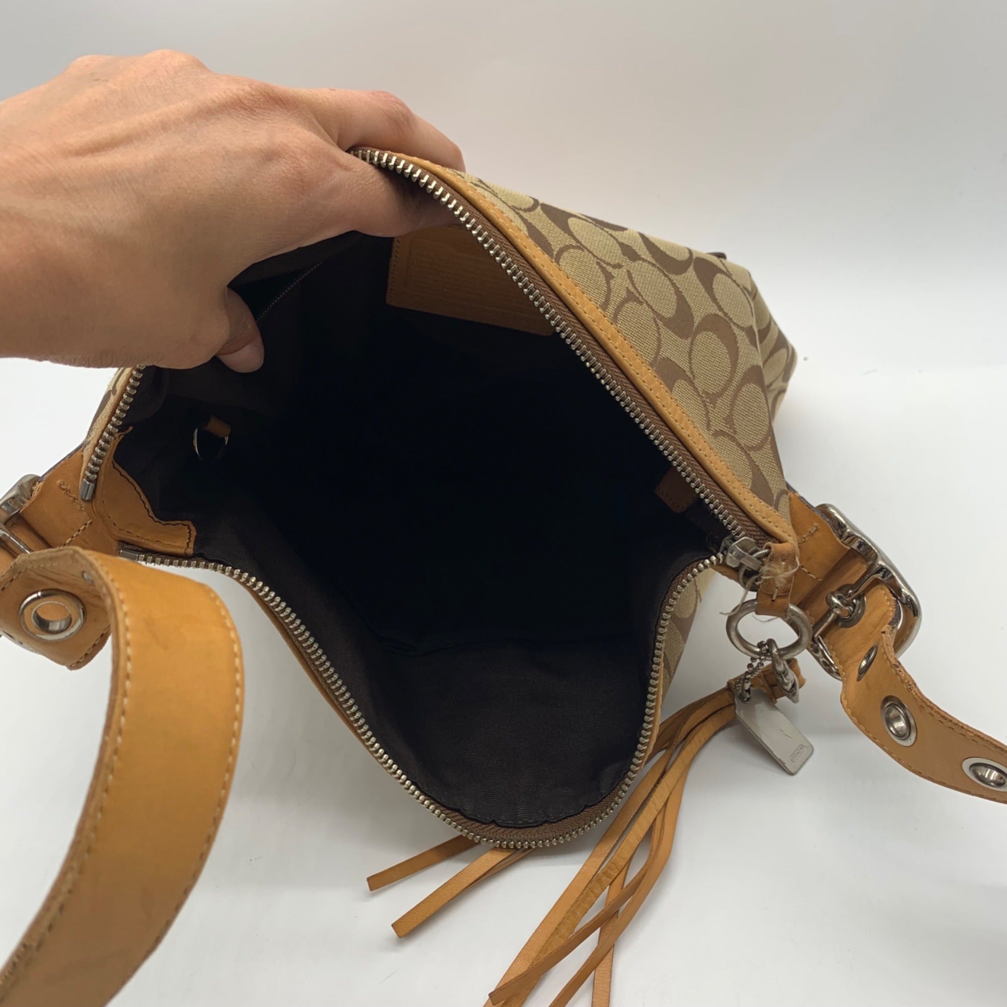 Coach Beige Vintage Y2K Signature Canvas Slim Shoulder Bag-9349