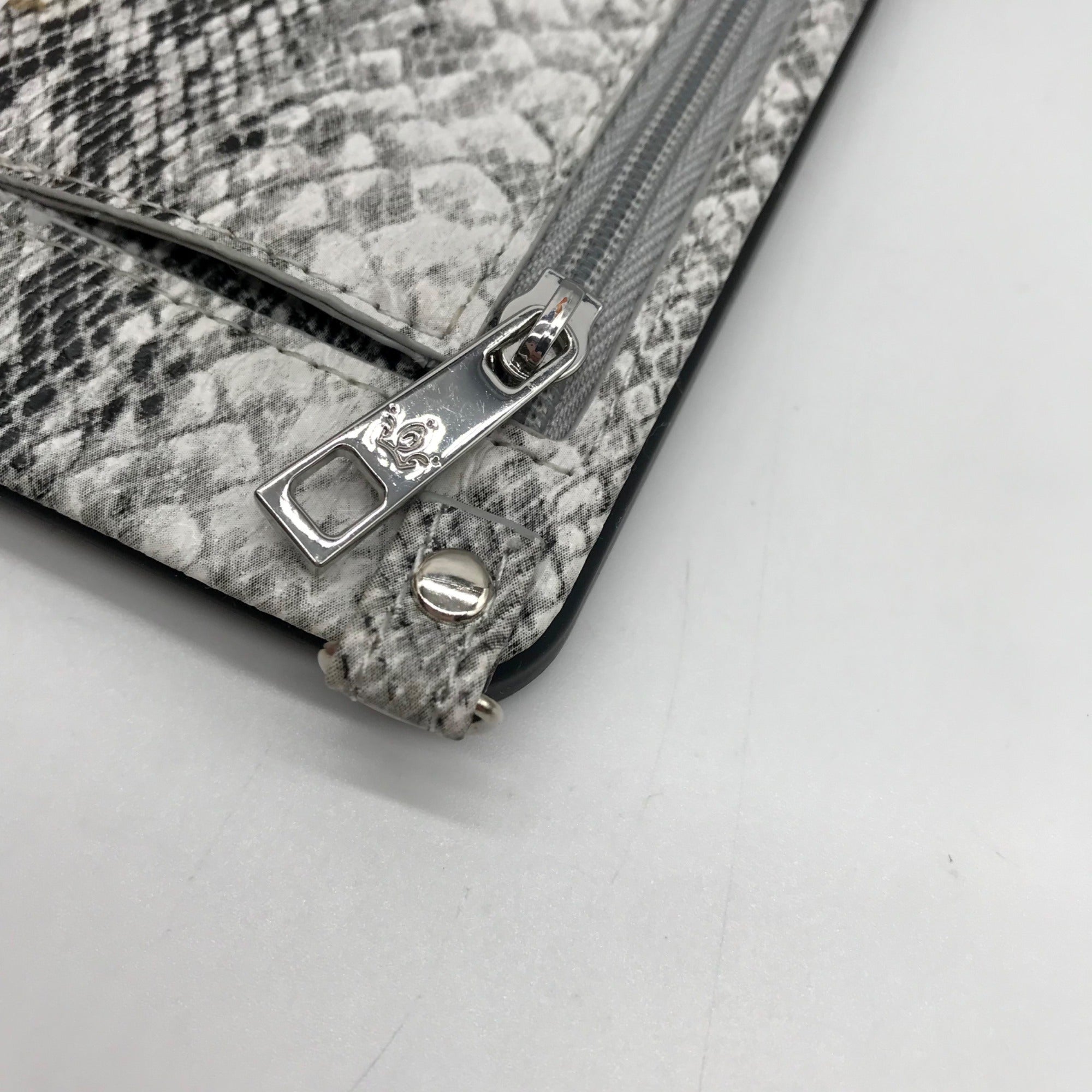 Hera Cases Gray I Phone Case With Wallet Crossbody