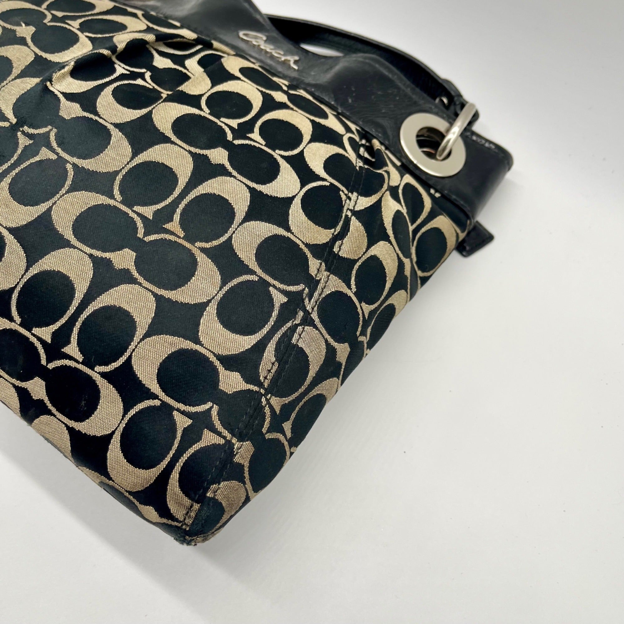 Coach Black &amp; Grey Signature Logo Shoulder Bag