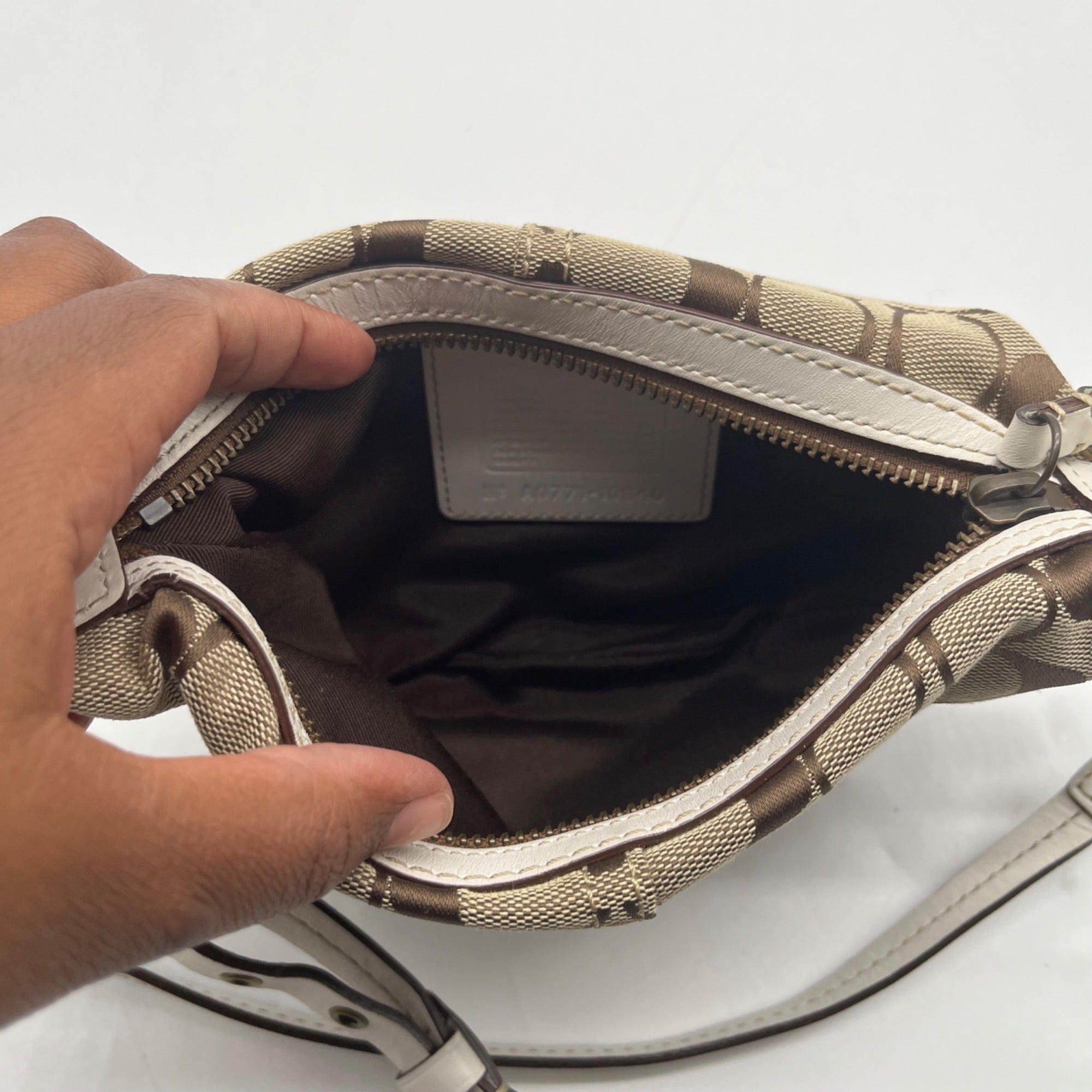 Coach Tan Signature Canvas Hobo Shoulder Bag 10840