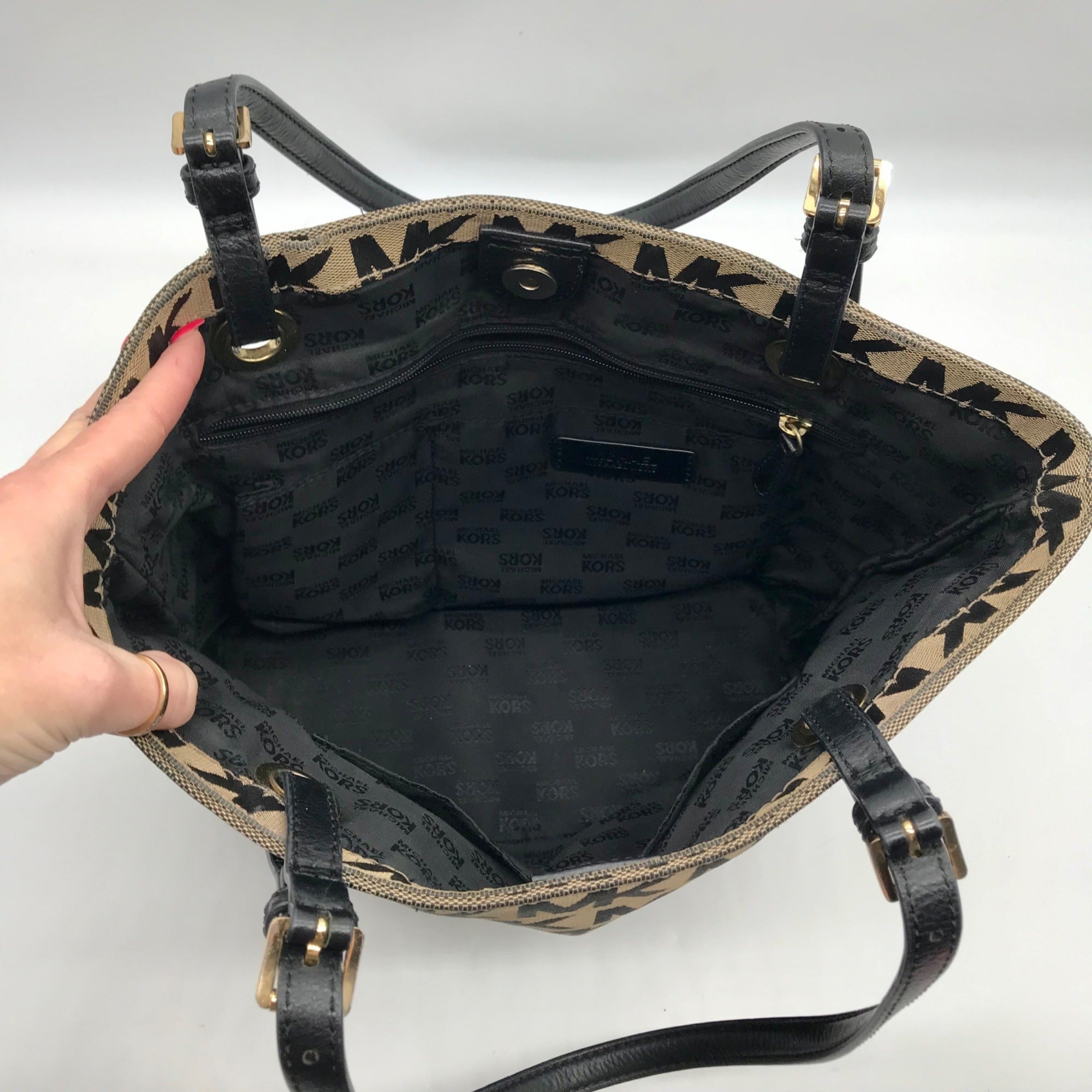 Michael Kors Beige &amp; Black Canvas Jet Set Tote Bag