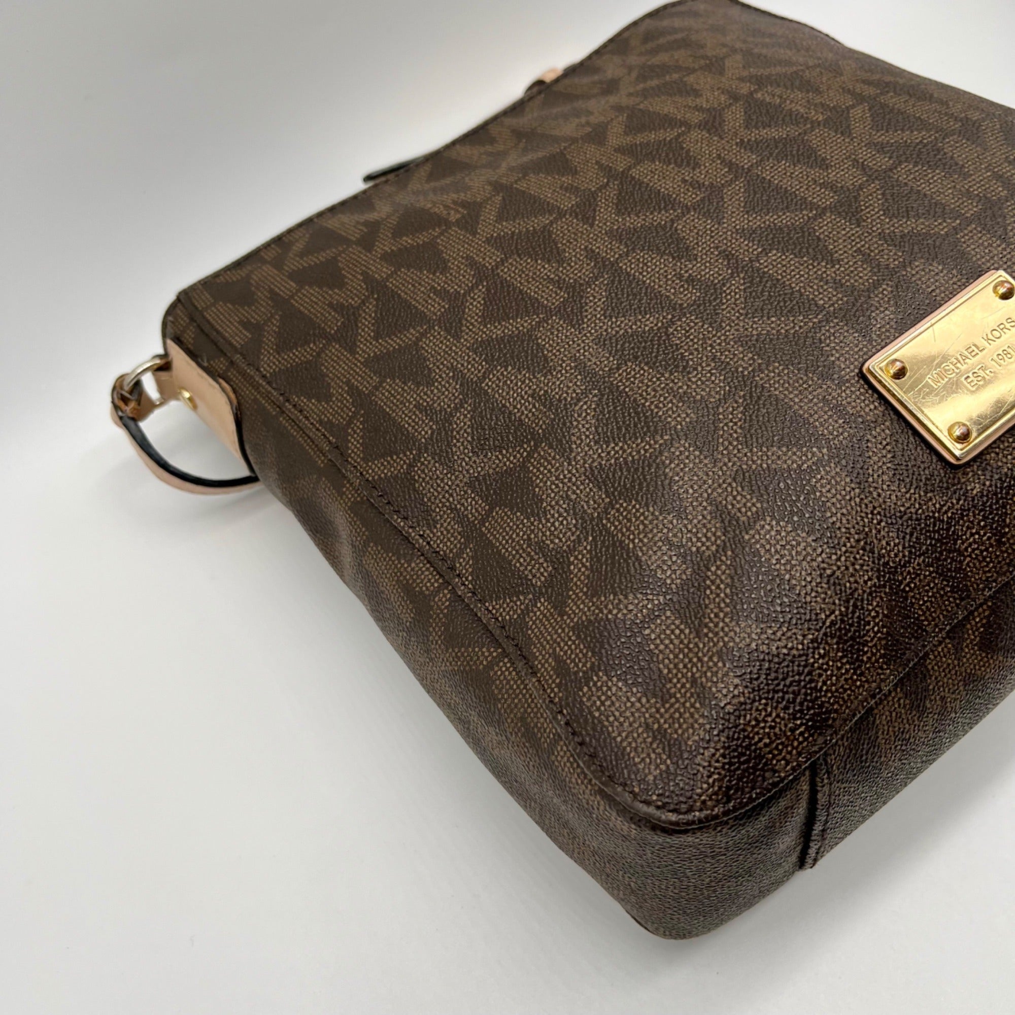 Michael Kors Brown Jet Set Monogram Messenger Shoulder Bag