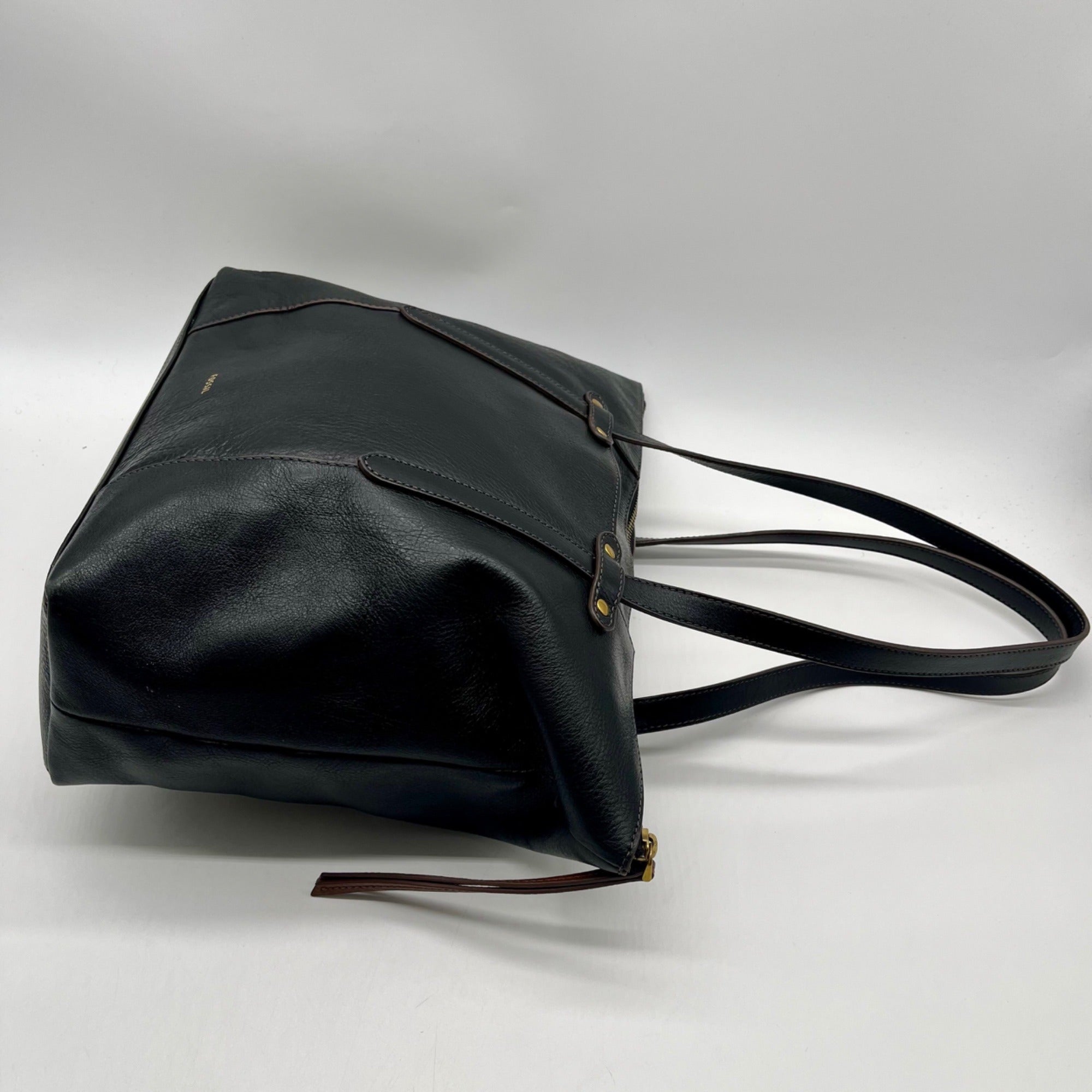 Fossil Black Pebbled Leather Shoulder Bag