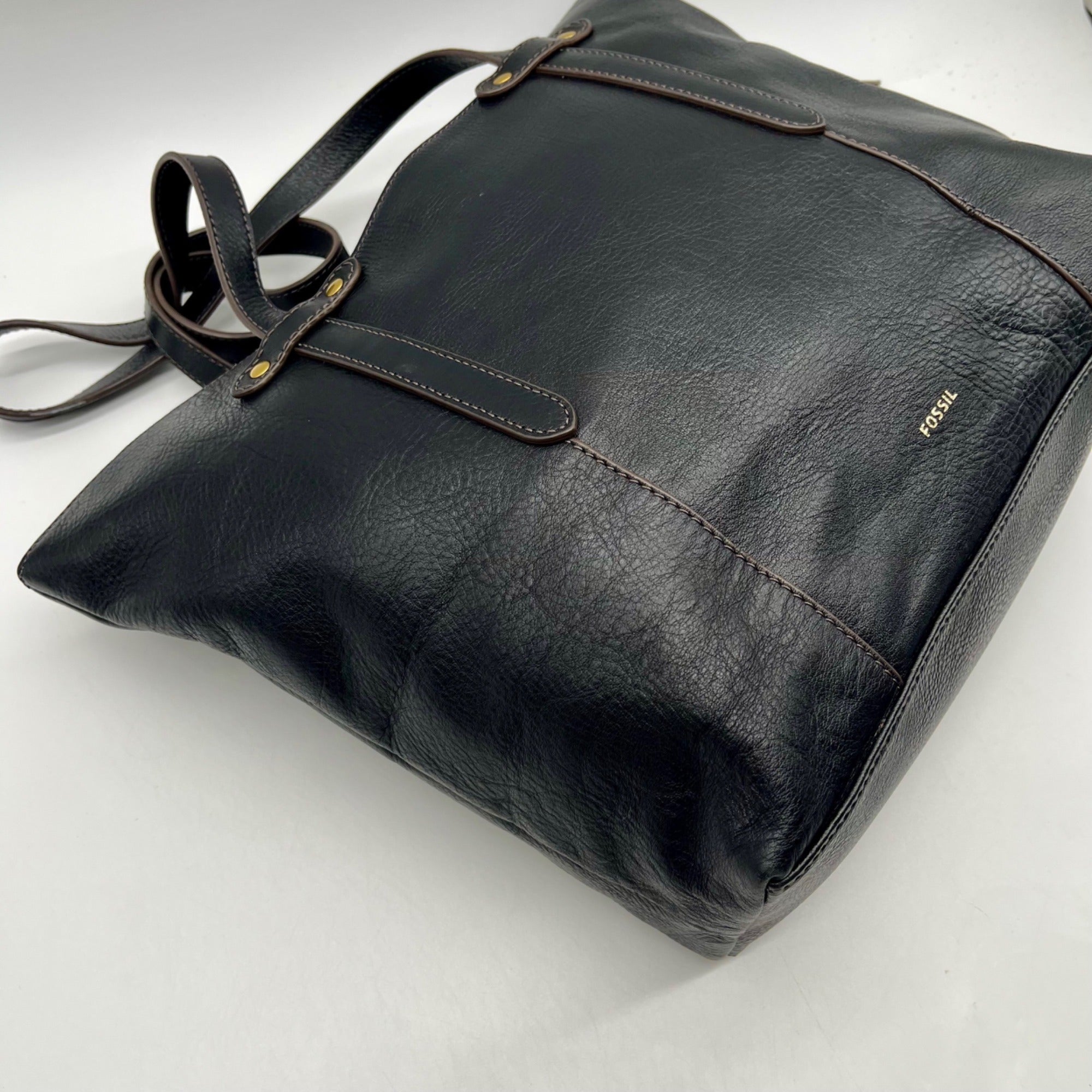 Fossil Black Pebbled Leather Shoulder Bag